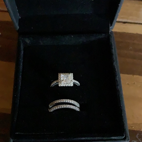 Wedding Set - Picture 1 of 2